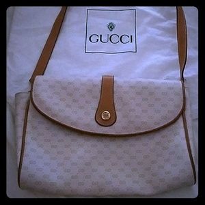 Gucci shoulder bag